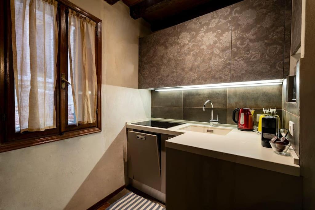 Ca Dei Zoti3 With Luggage Room Velence Kültér fotó